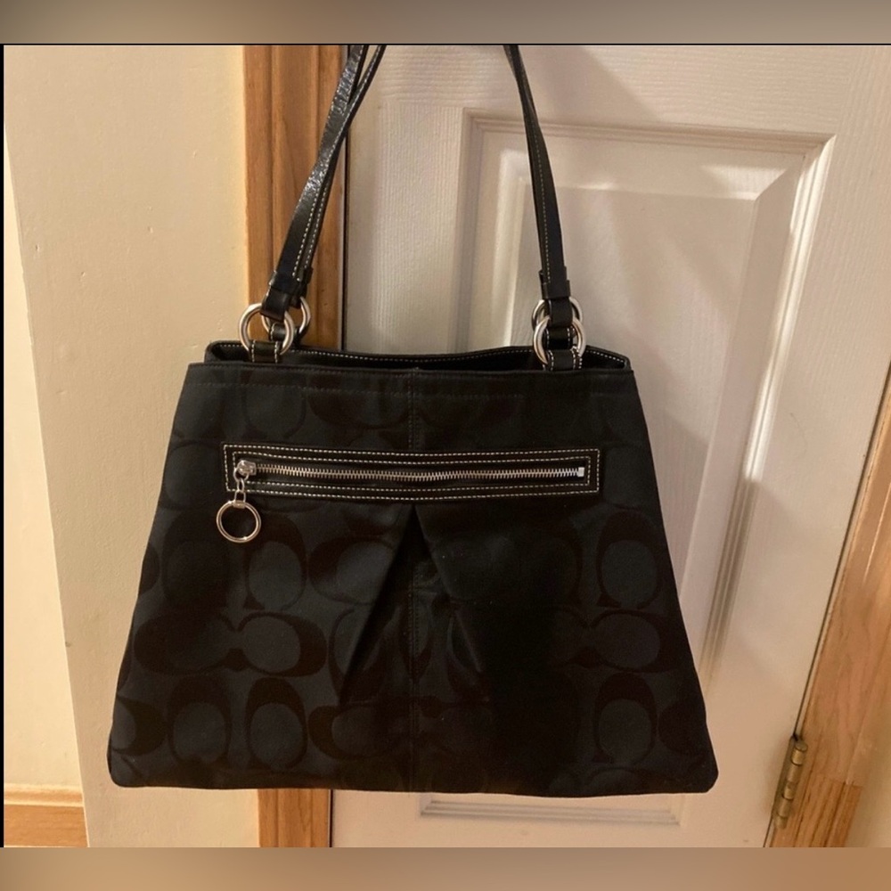 EUC!! COACH Tote/Handbag With Dustbag! - Picture 15 of 15